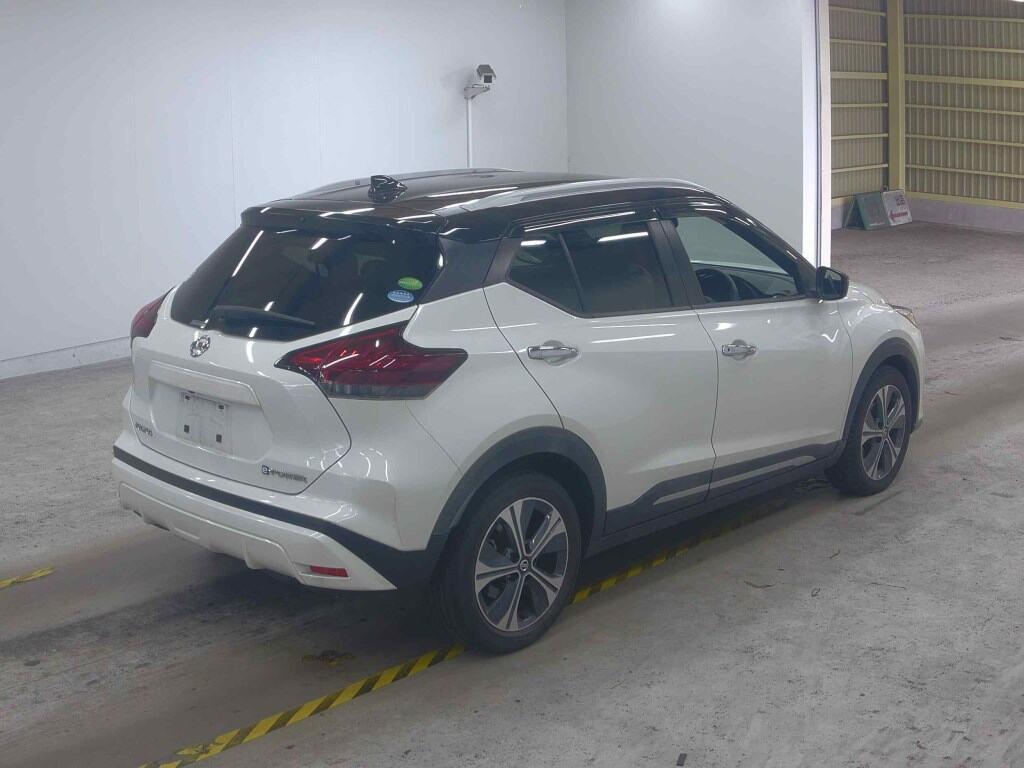 NISSAN KICKS 5D X Image 7