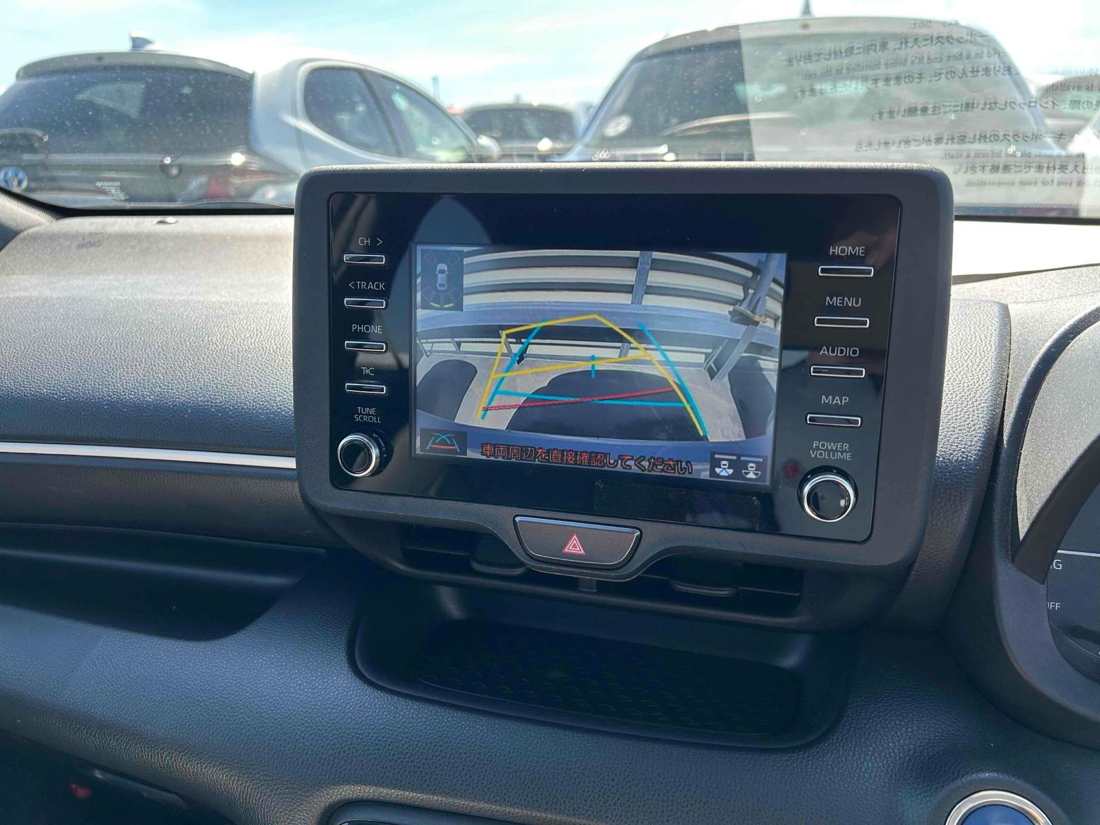 TOYOTA YARIS HYBRID X Image 30