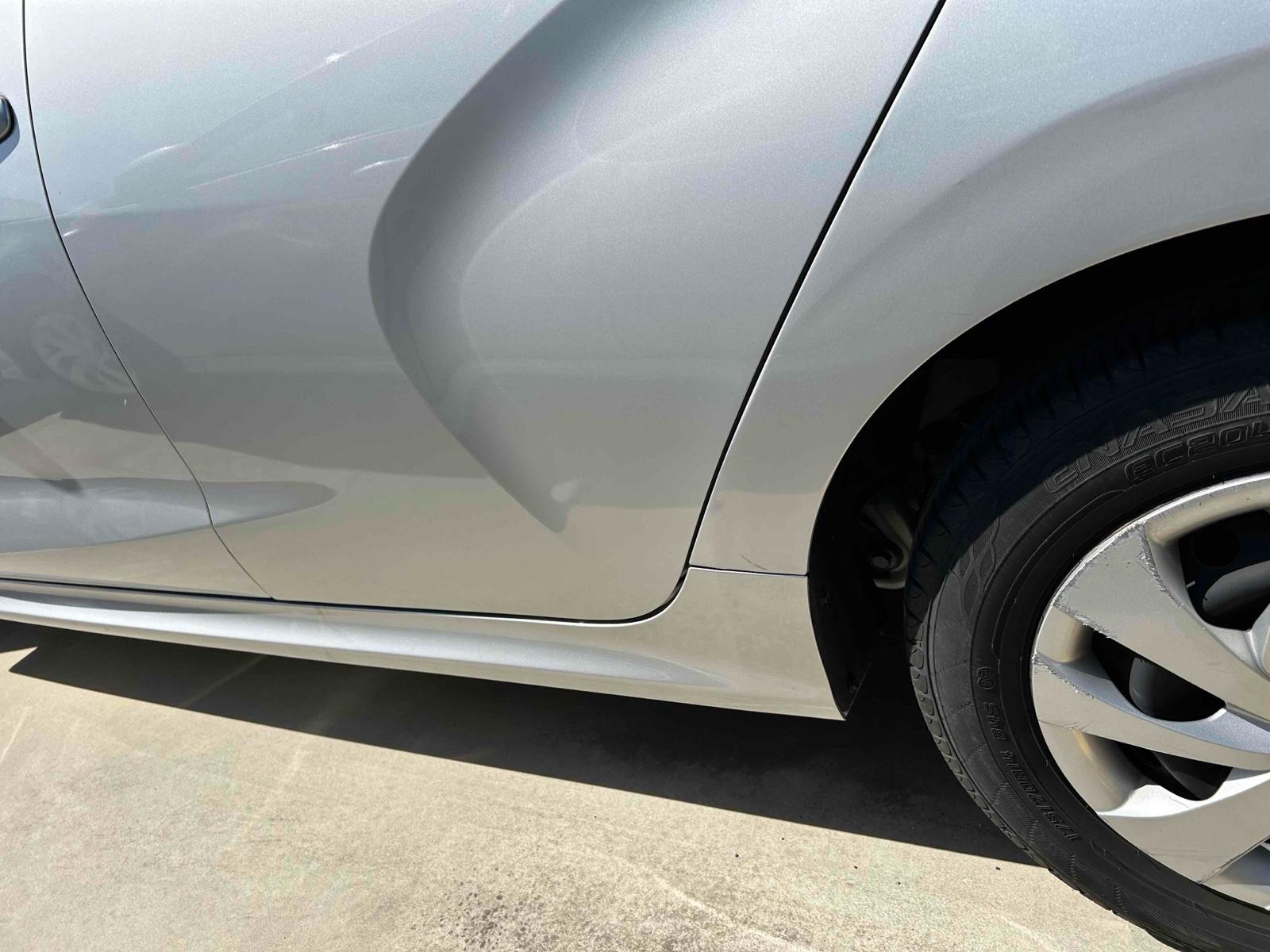 TOYOTA YARIS HYBRID X Image 22