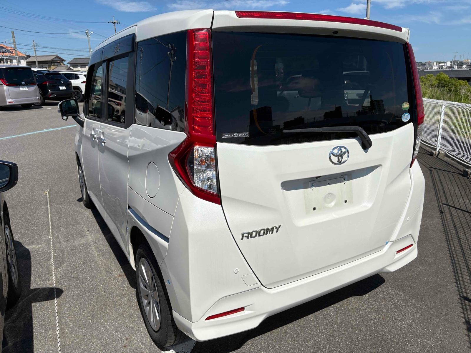 TOYOTA ROOMY G-T Image 2