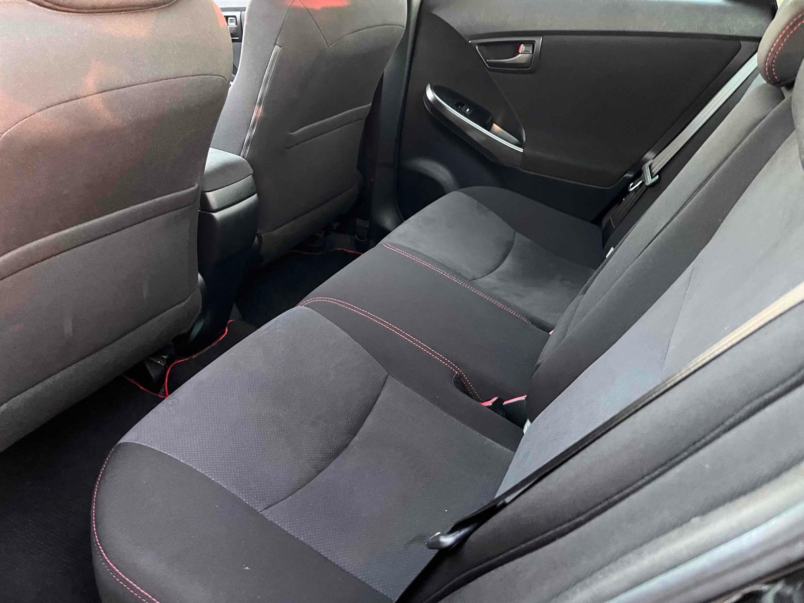 TOYOTA PRIUS 5D S TOURING SELECTION G'S Image 12