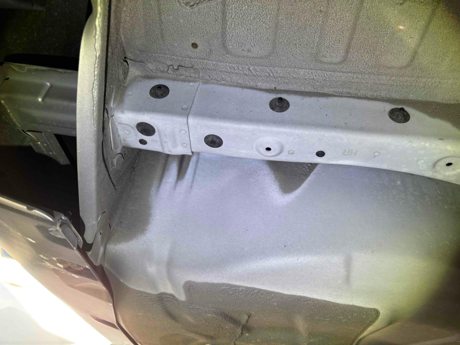 SUBARU OUTBACK 4WD BASE GRADE Image 24