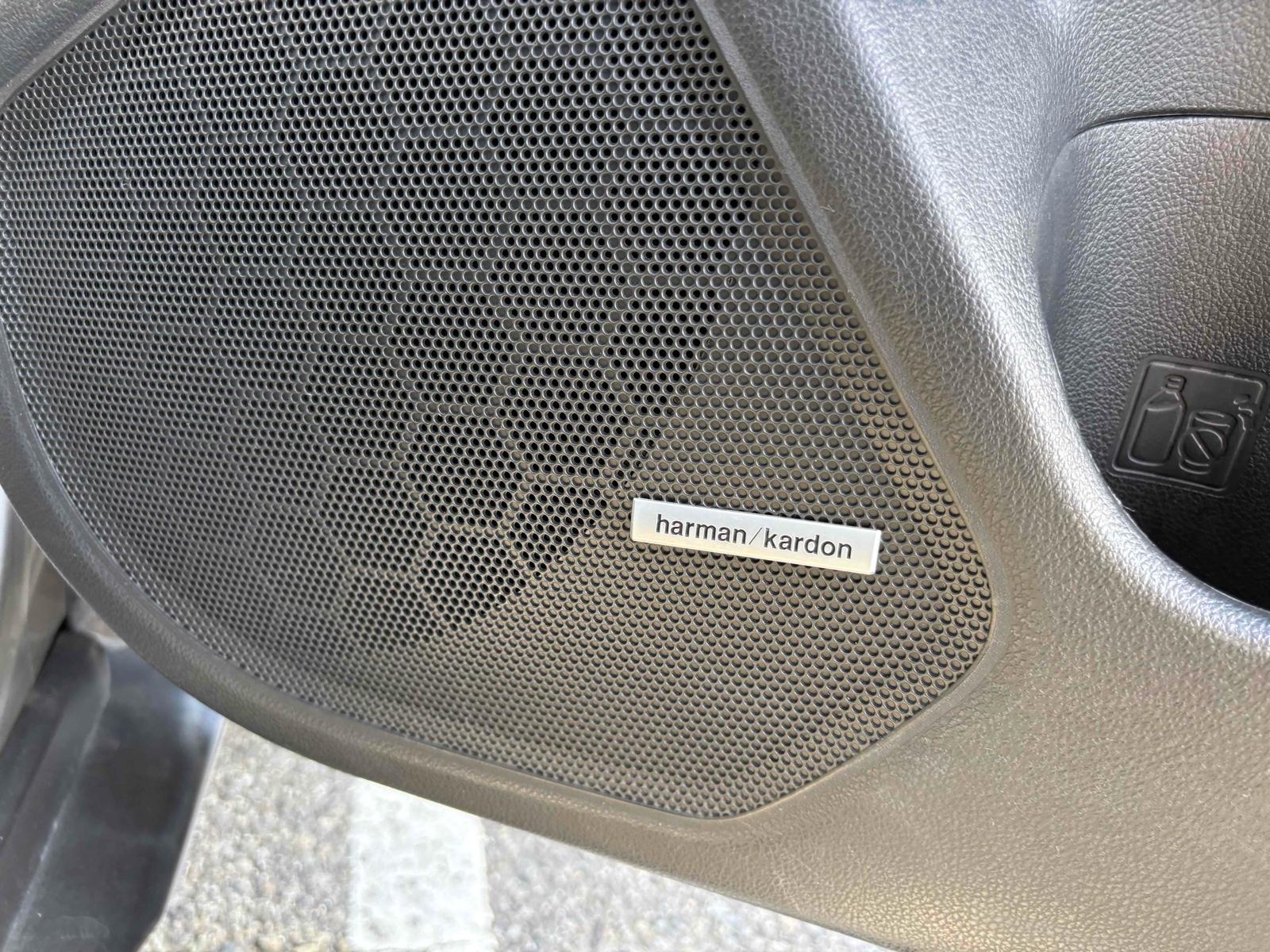 SUBARU OUTBACK 4WD BASE GRADE Image 31