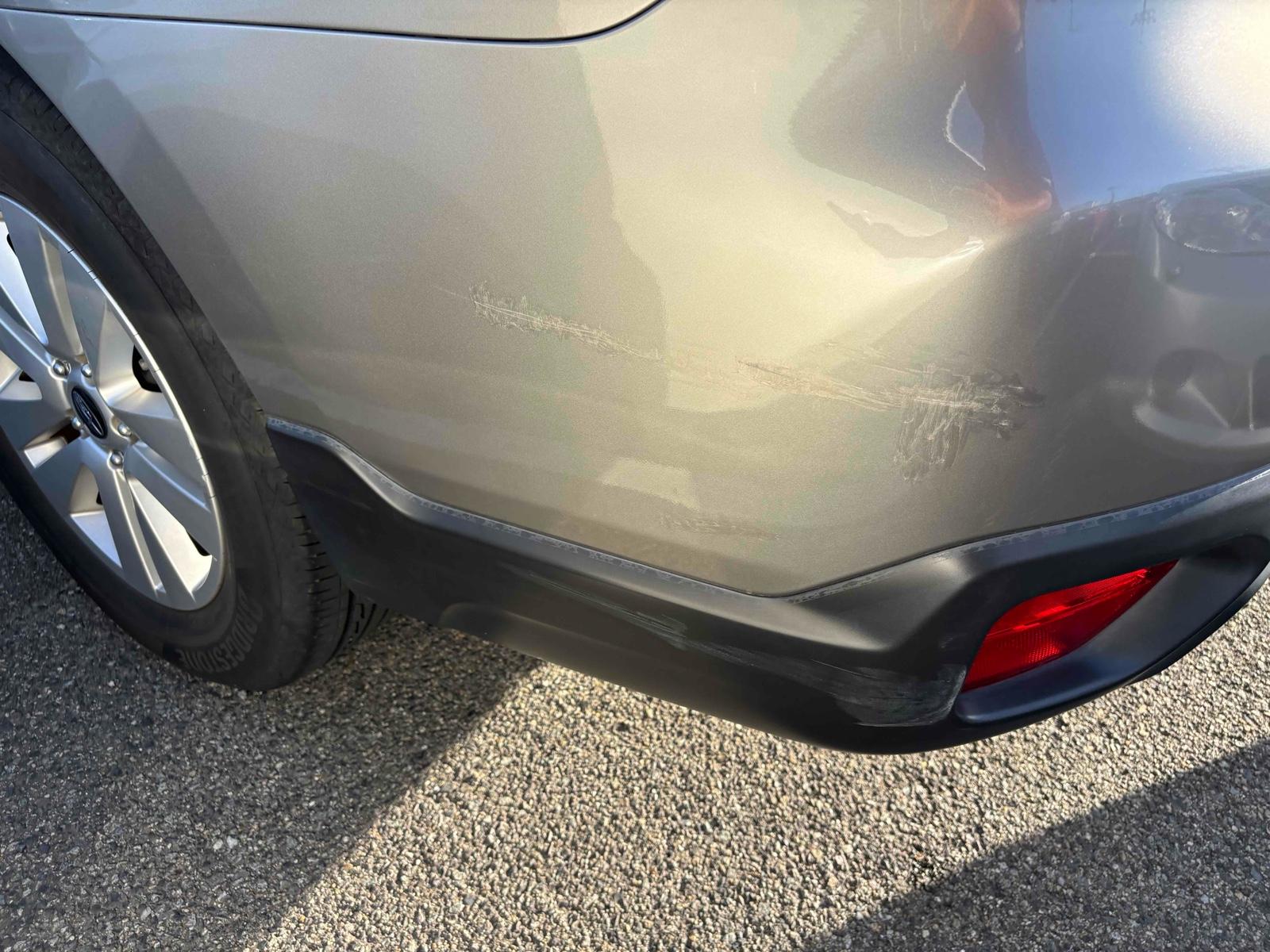 SUBARU OUTBACK 4WD BASE GRADE Image 19