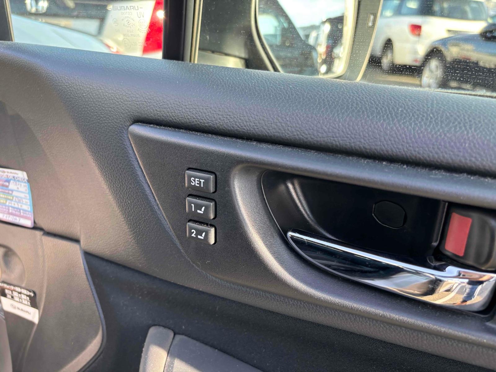 SUBARU OUTBACK 4WD BASE GRADE Image 32