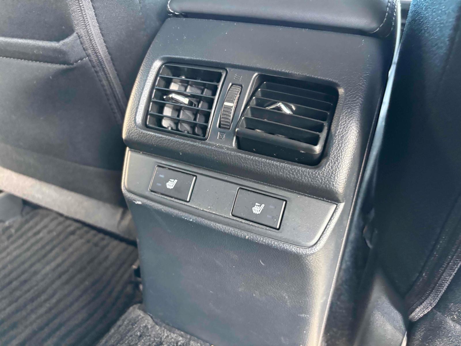 SUBARU OUTBACK 4WD BASE GRADE Image 29