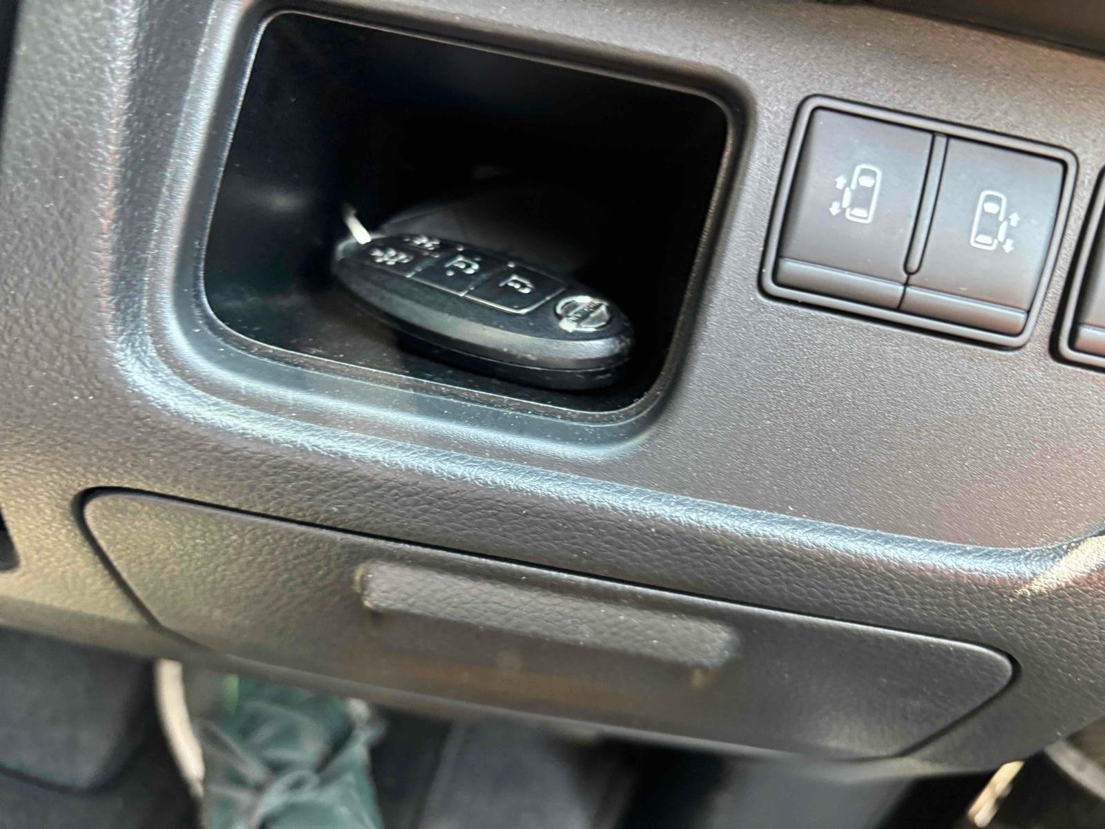 NISSAN SERENA HIGHWAY STAR G S HYBRID Image 12