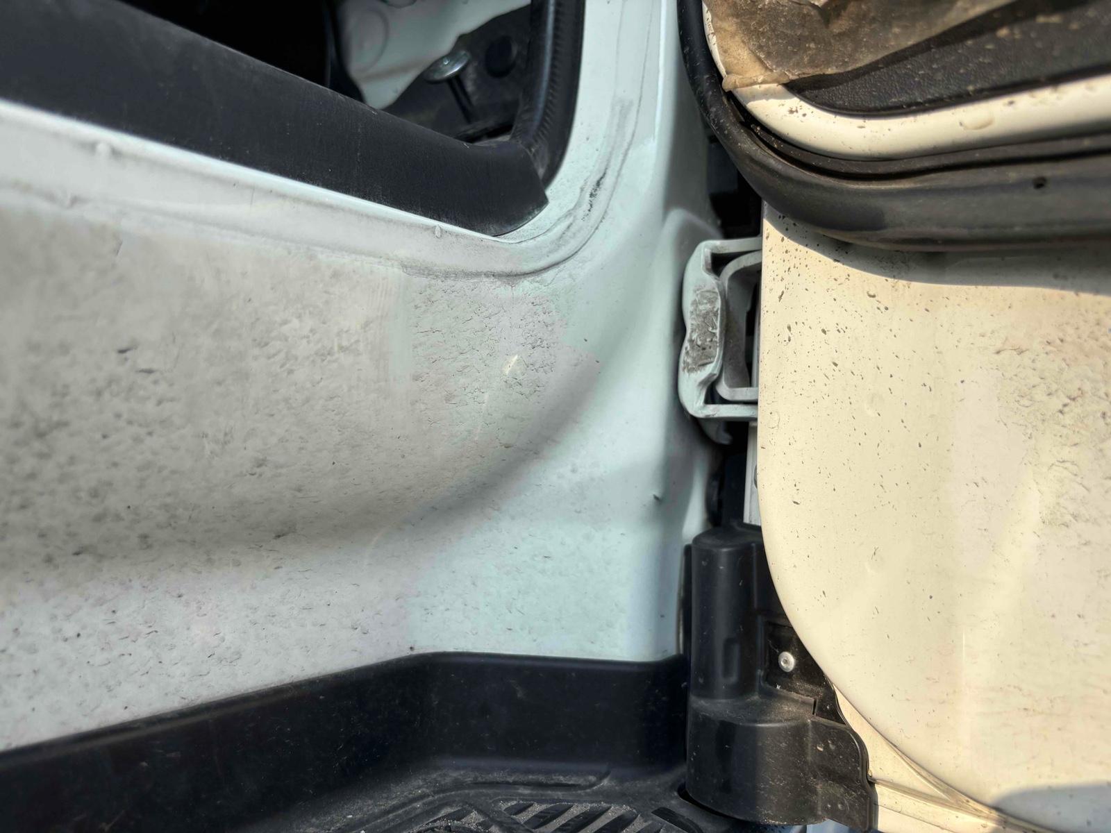 TOYOTA HIACE VAN DX GL PACKAGE 4WD Image 15