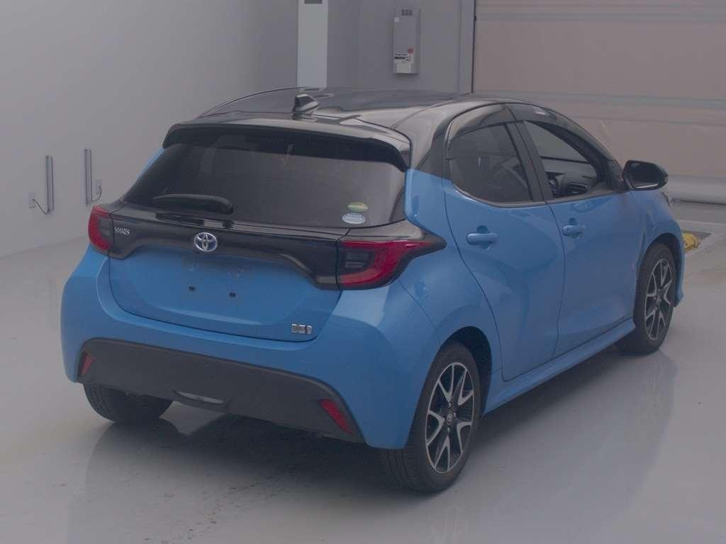 TOYOTA YARIS HYBRID Z Image 4