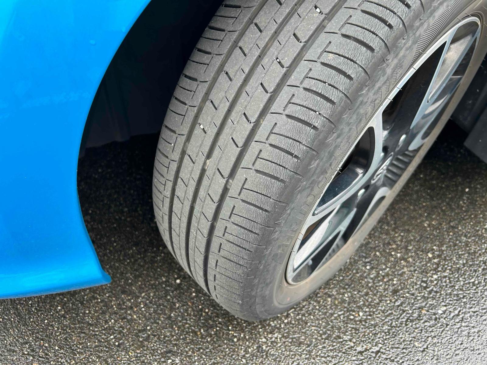 TOYOTA YARIS HYBRID Z Image 11