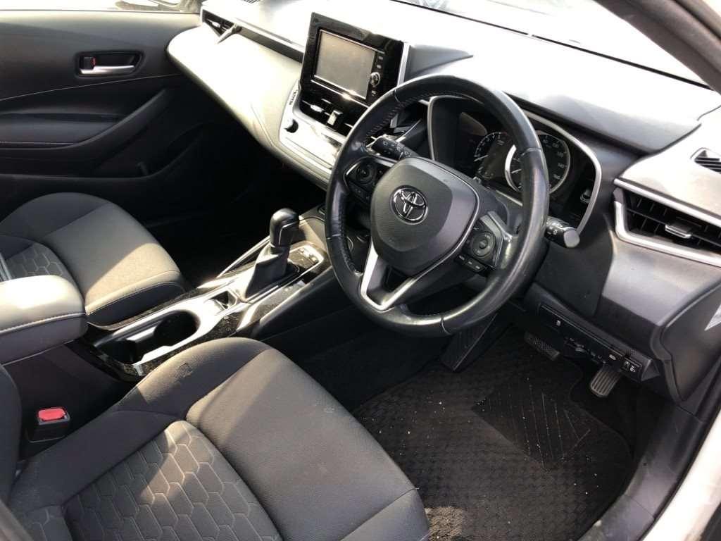 TOYOTA COROLLA SPORTS HYBRID G Image 5