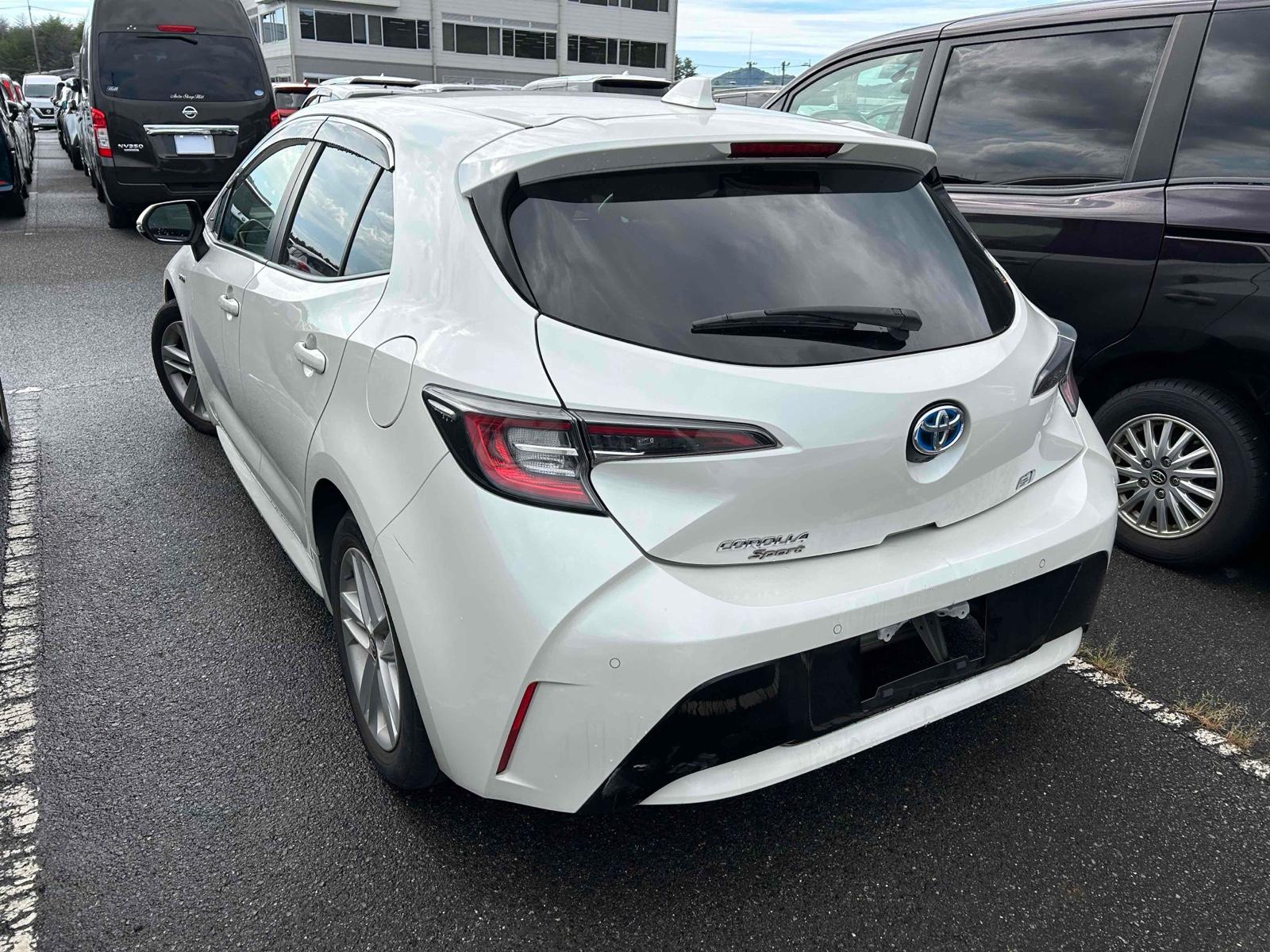 TOYOTA COROLLA SPORTS HYBRID G Image 2