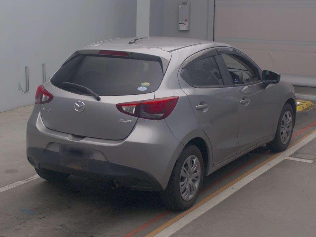 MAZDA DEMIO 13C Image 4