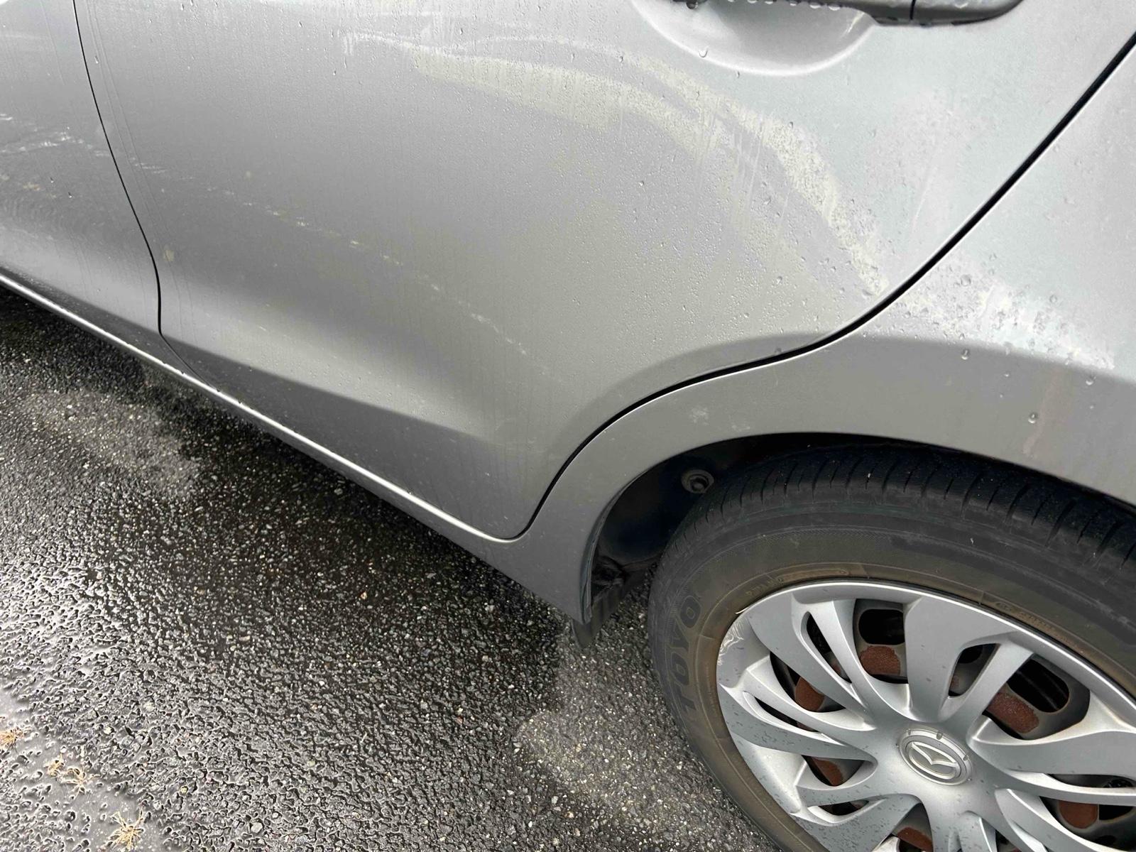MAZDA DEMIO 13C Image 21