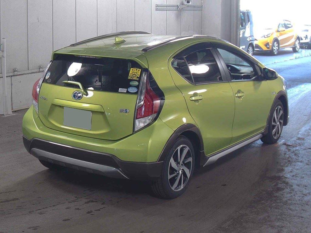 TOYOTA AQUA X-URBAN SMART ENTRY PACKAGE Image 4
