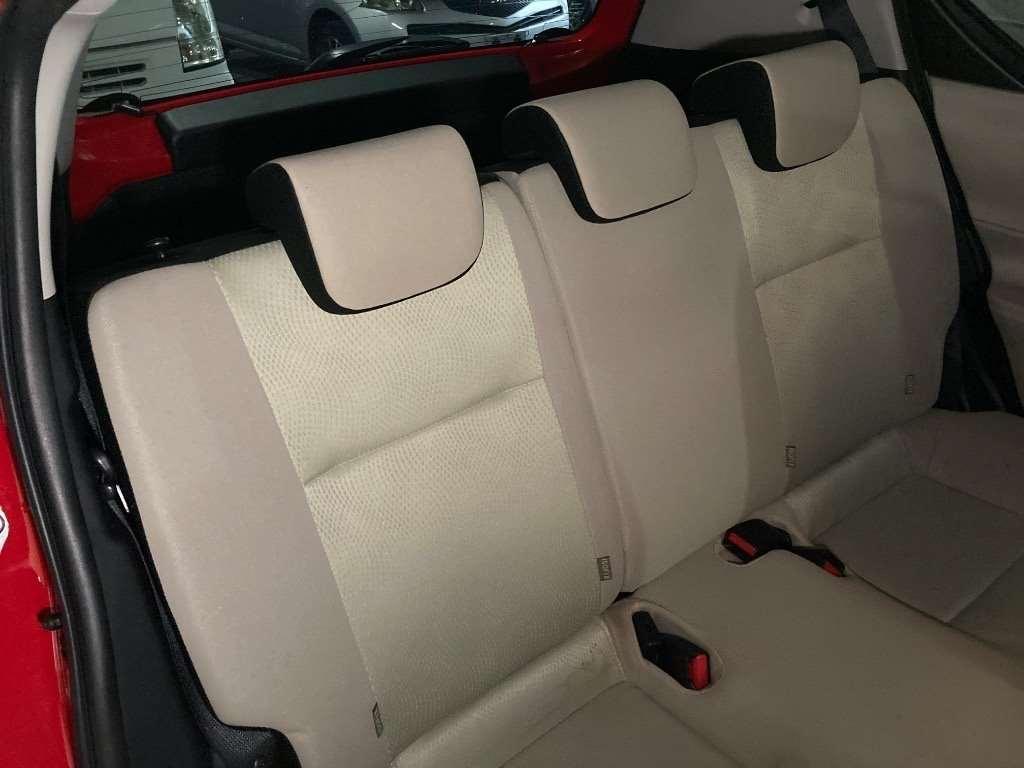 TOYOTA AQUA S Image 6