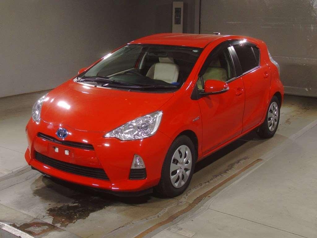 TOYOTA AQUA S Image 3