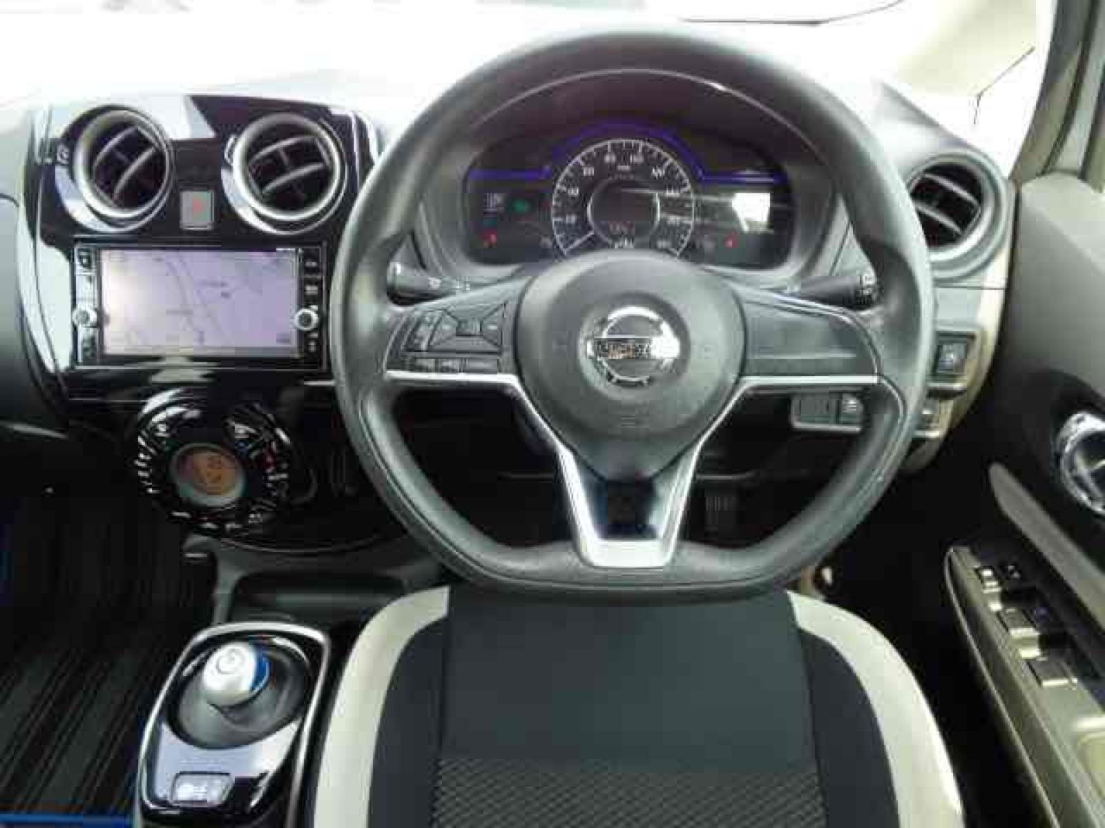 NISSAN NOTE E-POWER X Image 3