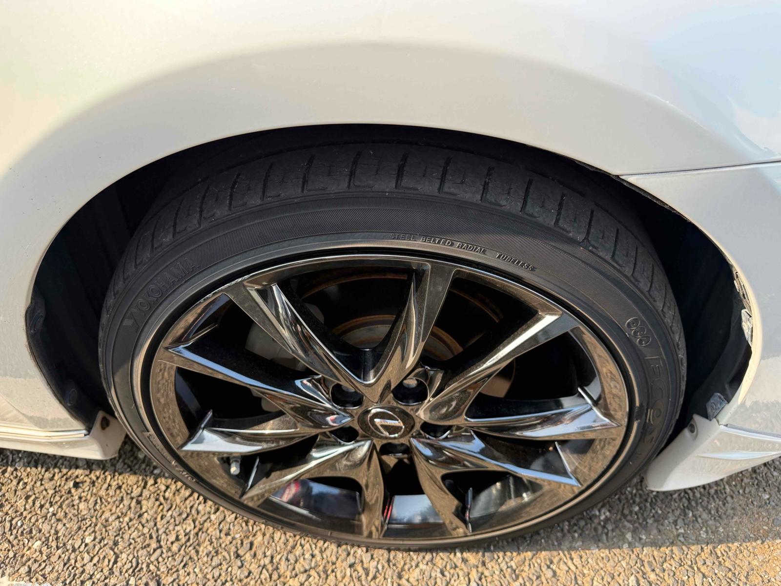LEXUS IS 4D IS300H VERSION L Image 13