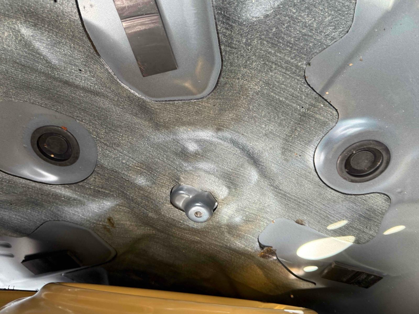 TOYOTA VITZ F Image 24