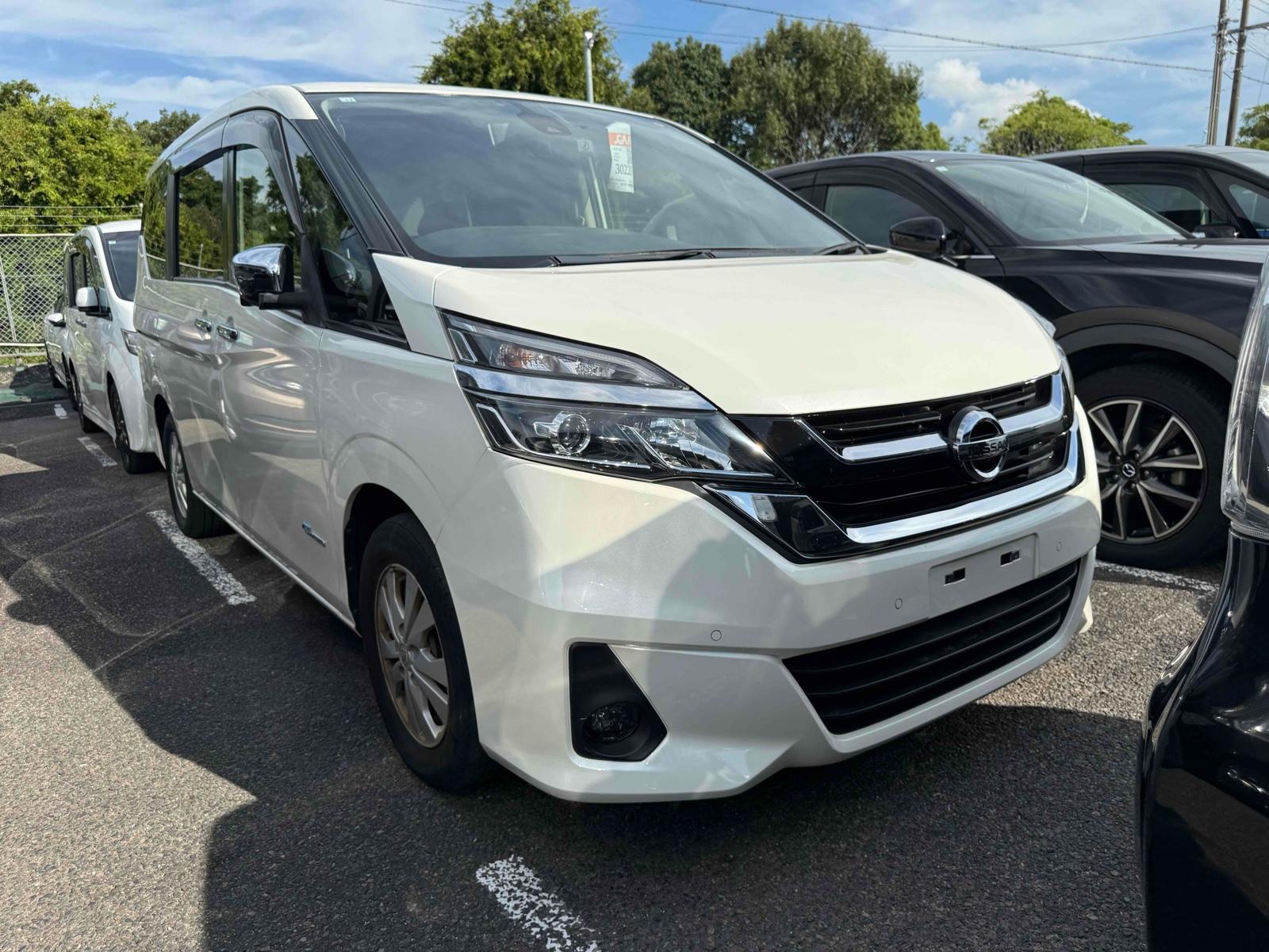2016 Nissan SERENA 110,000 km