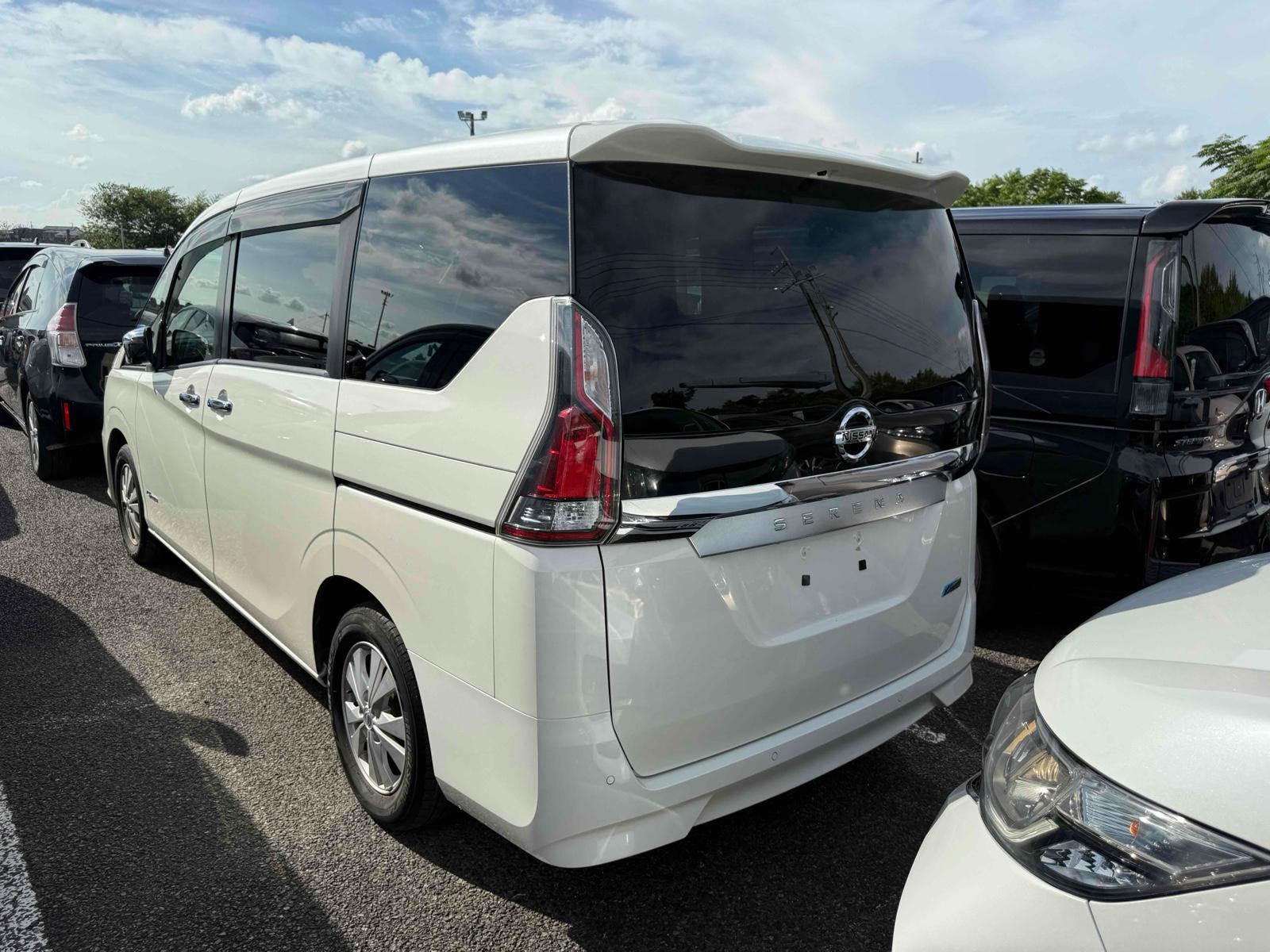 NISSAN SERENA G PRO-PILOT Image 2