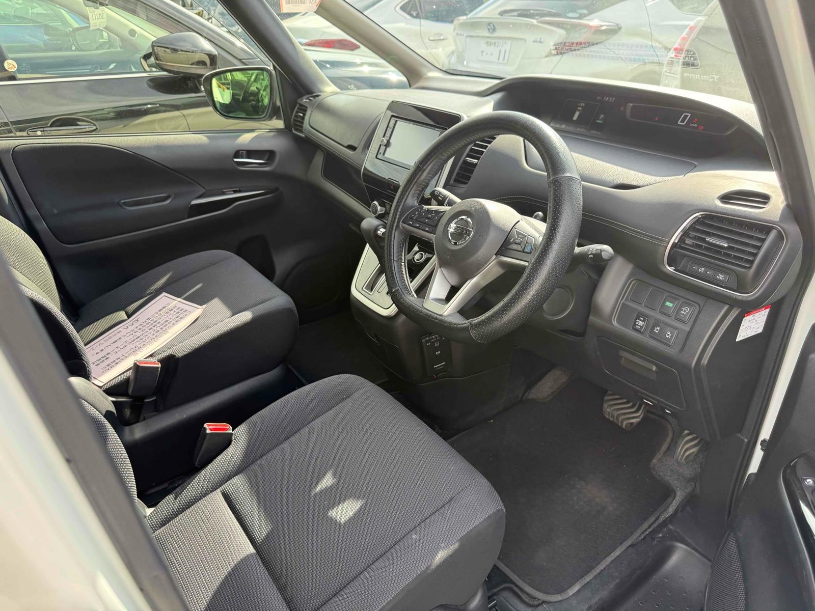 NISSAN SERENA G PRO-PILOT Image 6