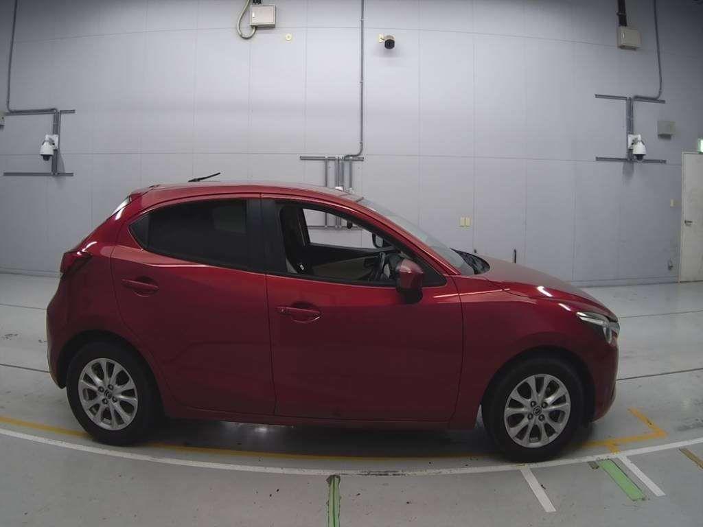 MAZDA DEMIO 13S L PACKAGE Image 9