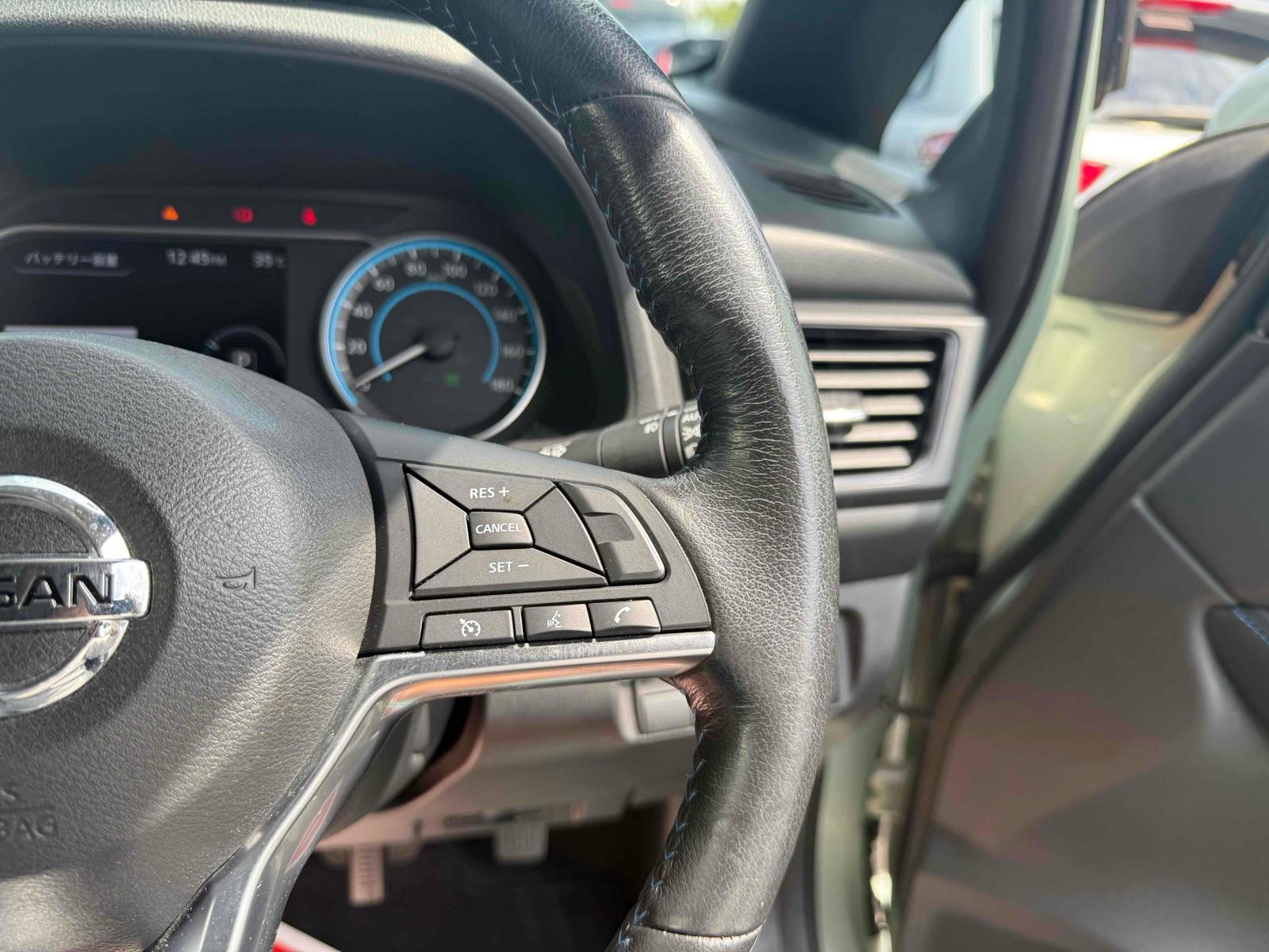 NISSAN LEAF X Image 23