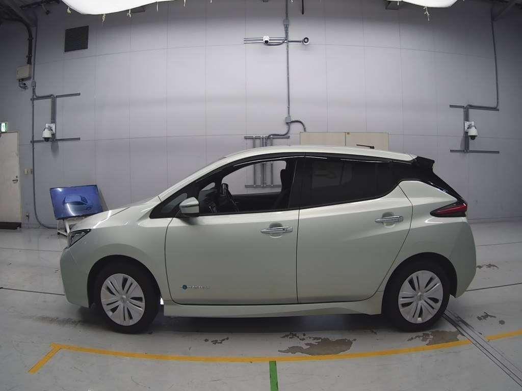 NISSAN LEAF X Image 4