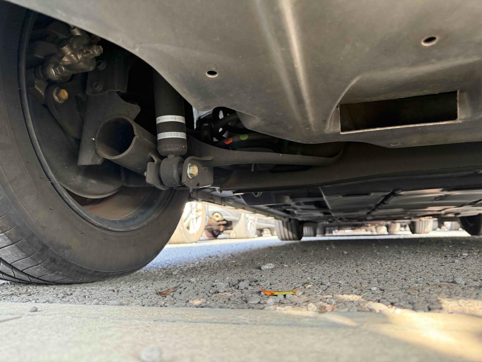 NISSAN LEAF X Image 18