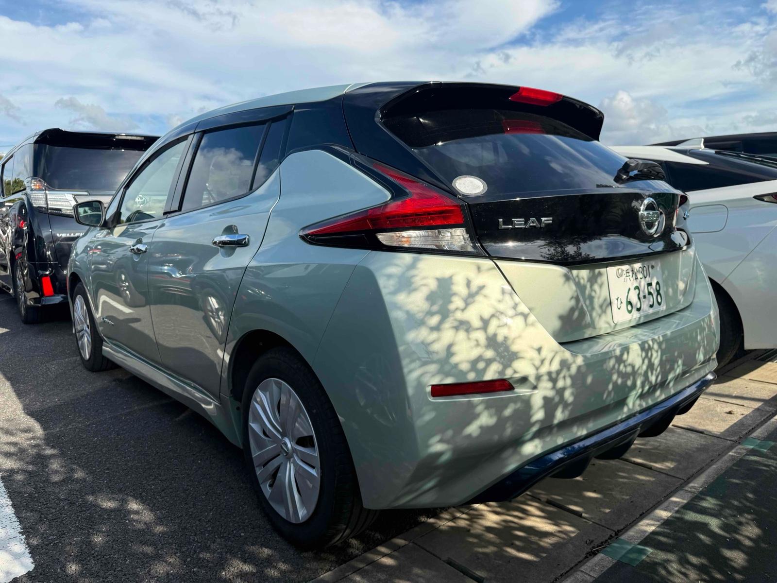 NISSAN LEAF X Image 12
