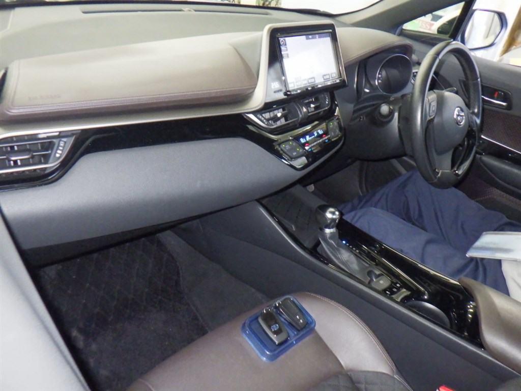 TOYOTA C-HR G Image 5