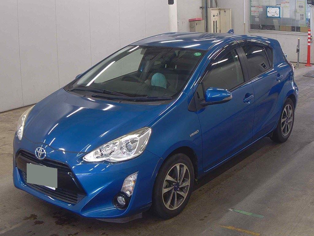 TOYOTA AQUA G BLACK SOFT LEATHER SELECTION Image 4