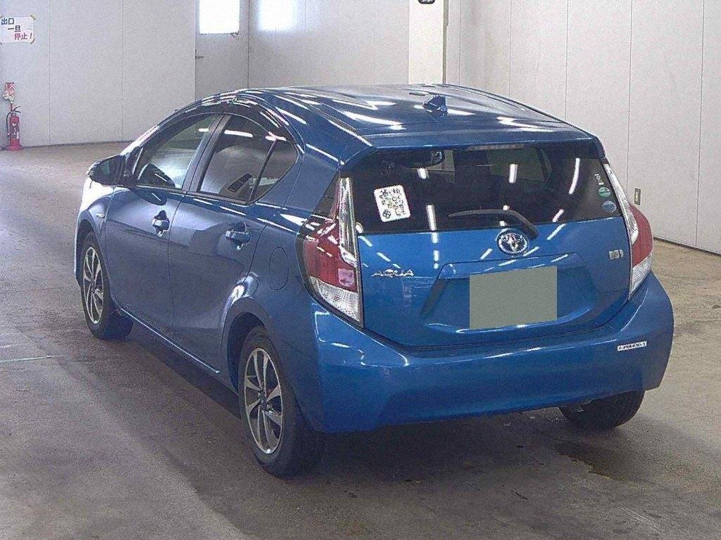 TOYOTA AQUA G BLACK SOFT LEATHER SELECTION Image 2
