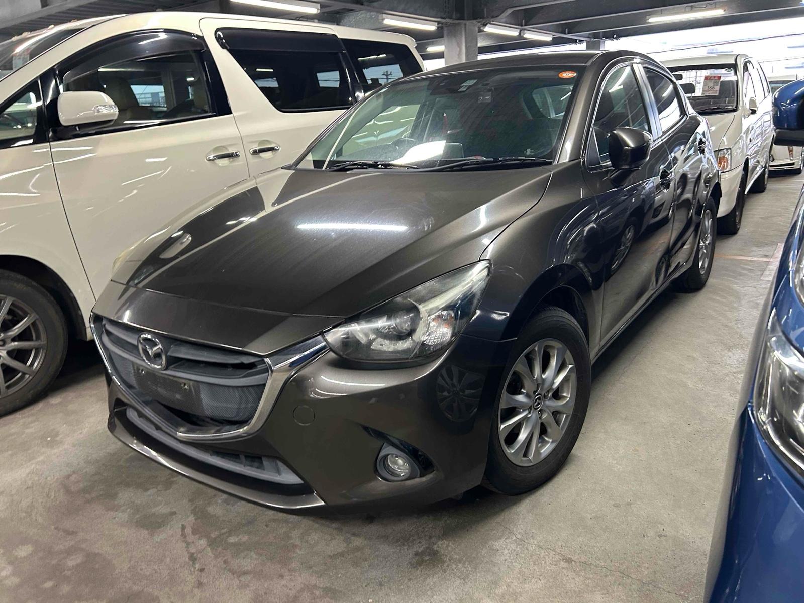 MAZDA DEMIO 13S Image 9