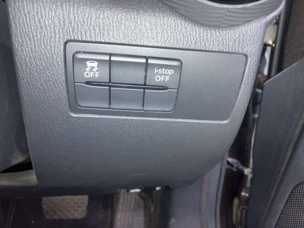 MAZDA DEMIO 13S Image 5