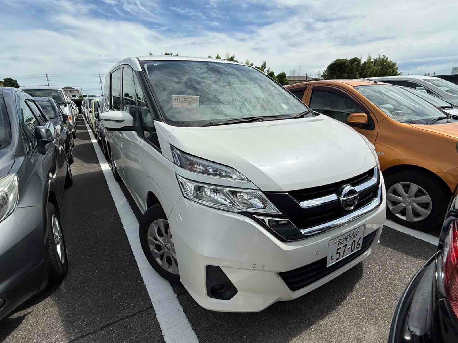 NISSAN SERENA S Image 6