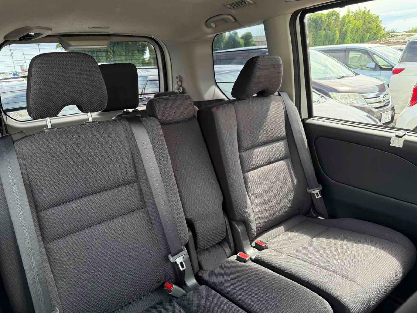 NISSAN SERENA S Image 12