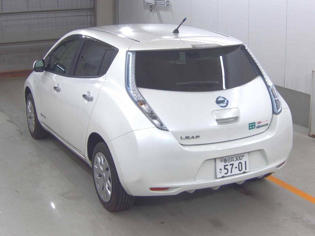 NISSAN LEAF S Image 2