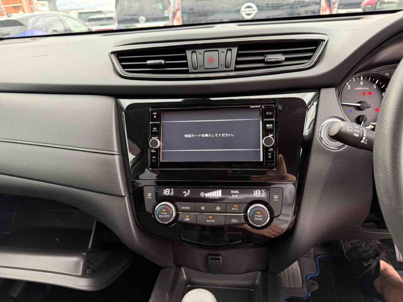 NISSAN X-TRAIL 20S HYBRID Image 8