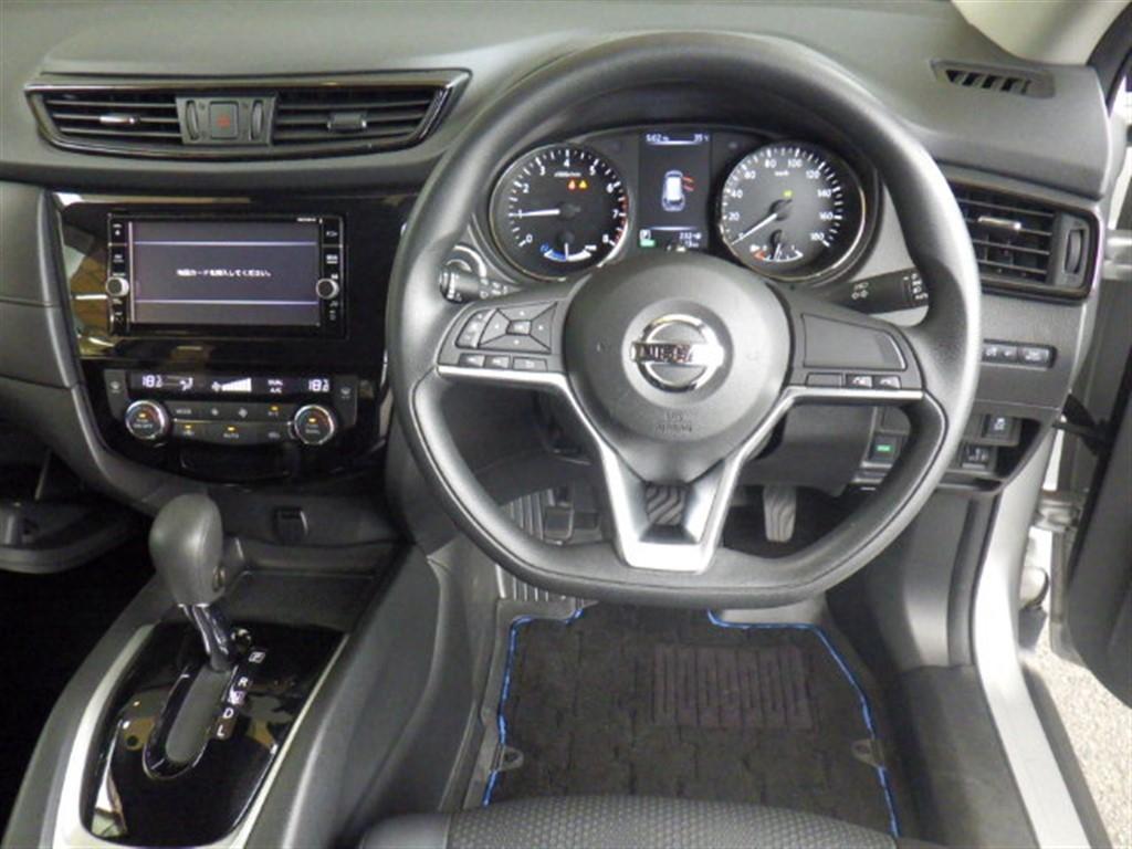 NISSAN X-TRAIL 20S HYBRID Image 3