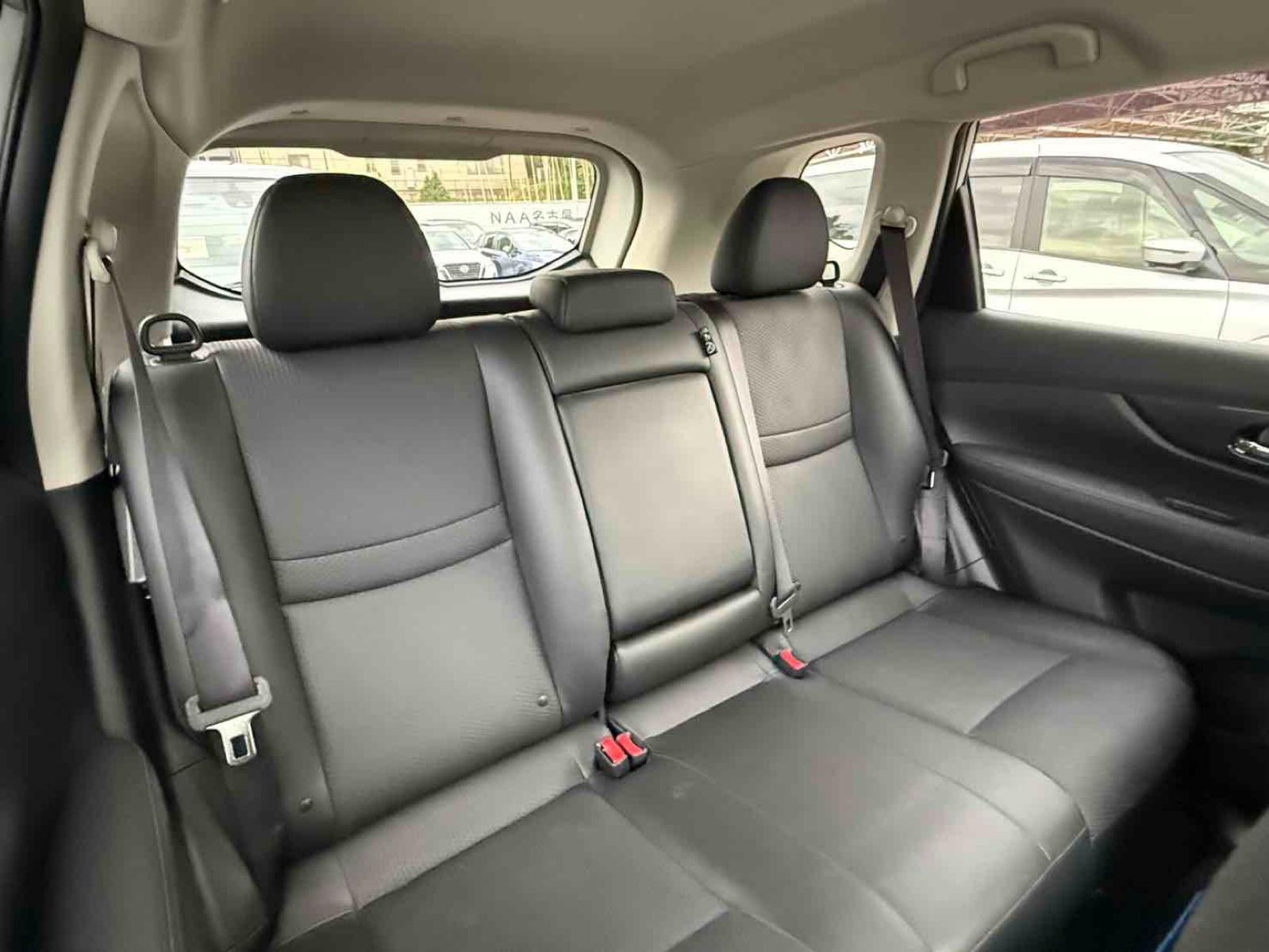 NISSAN X-TRAIL 20S HYBRID Image 12