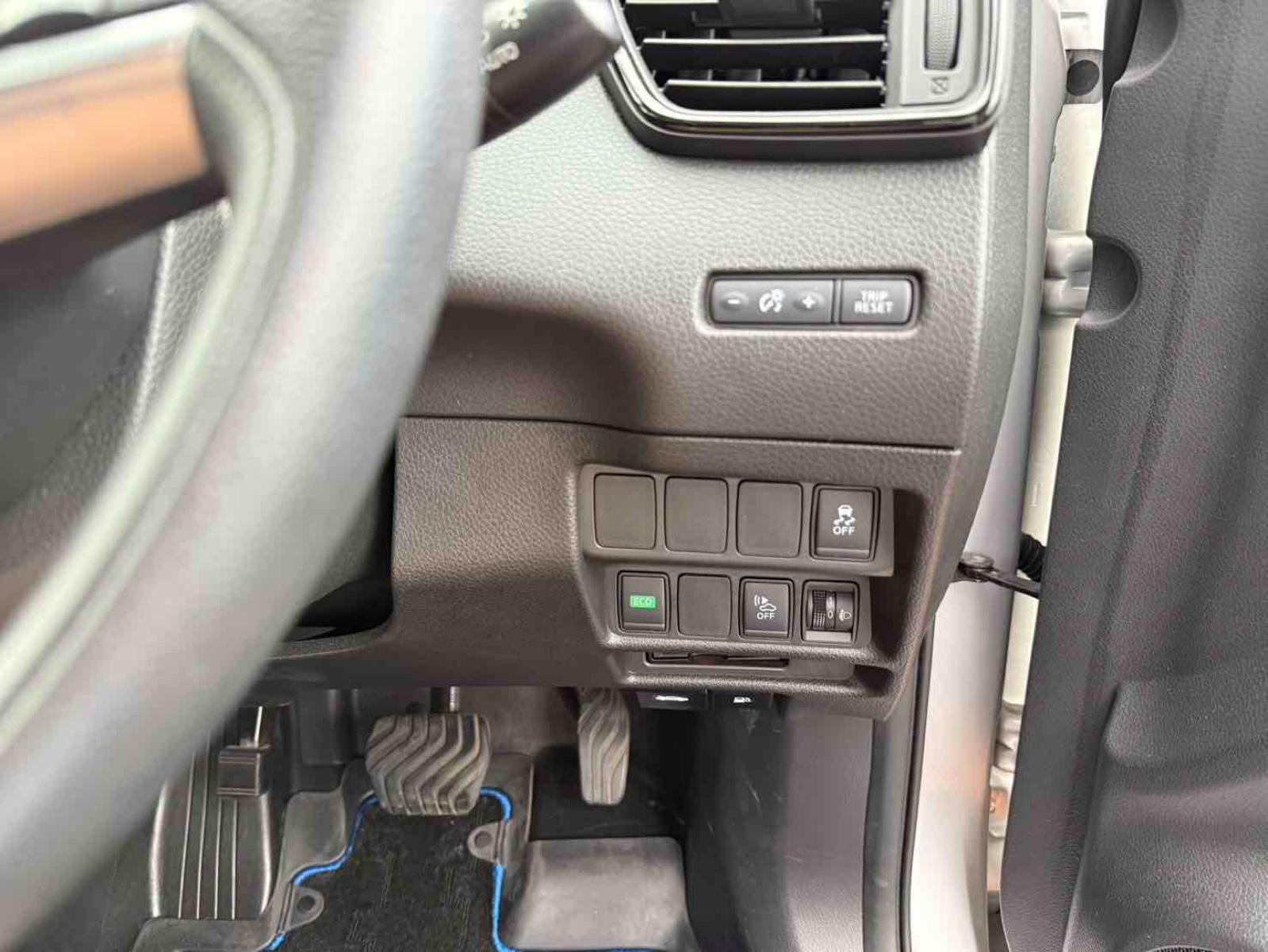 NISSAN X-TRAIL 20S HYBRID Image 9
