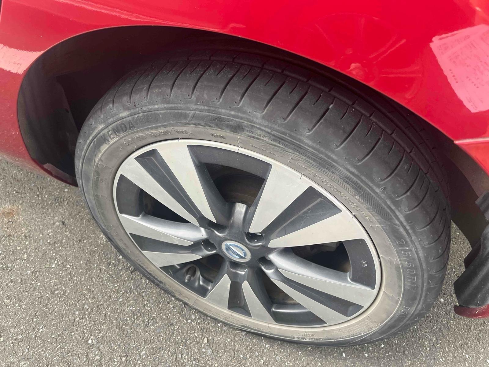 NISSAN LEAF G Image 9