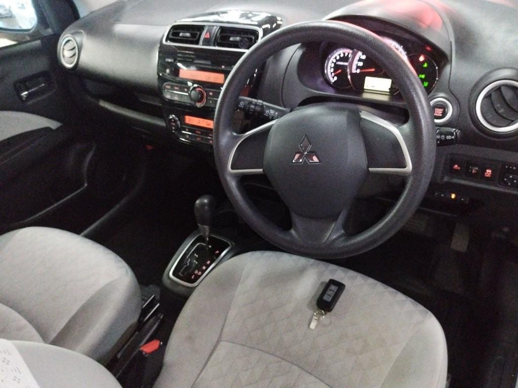 MITSUBISHI MIRAGE 5D M Image 5