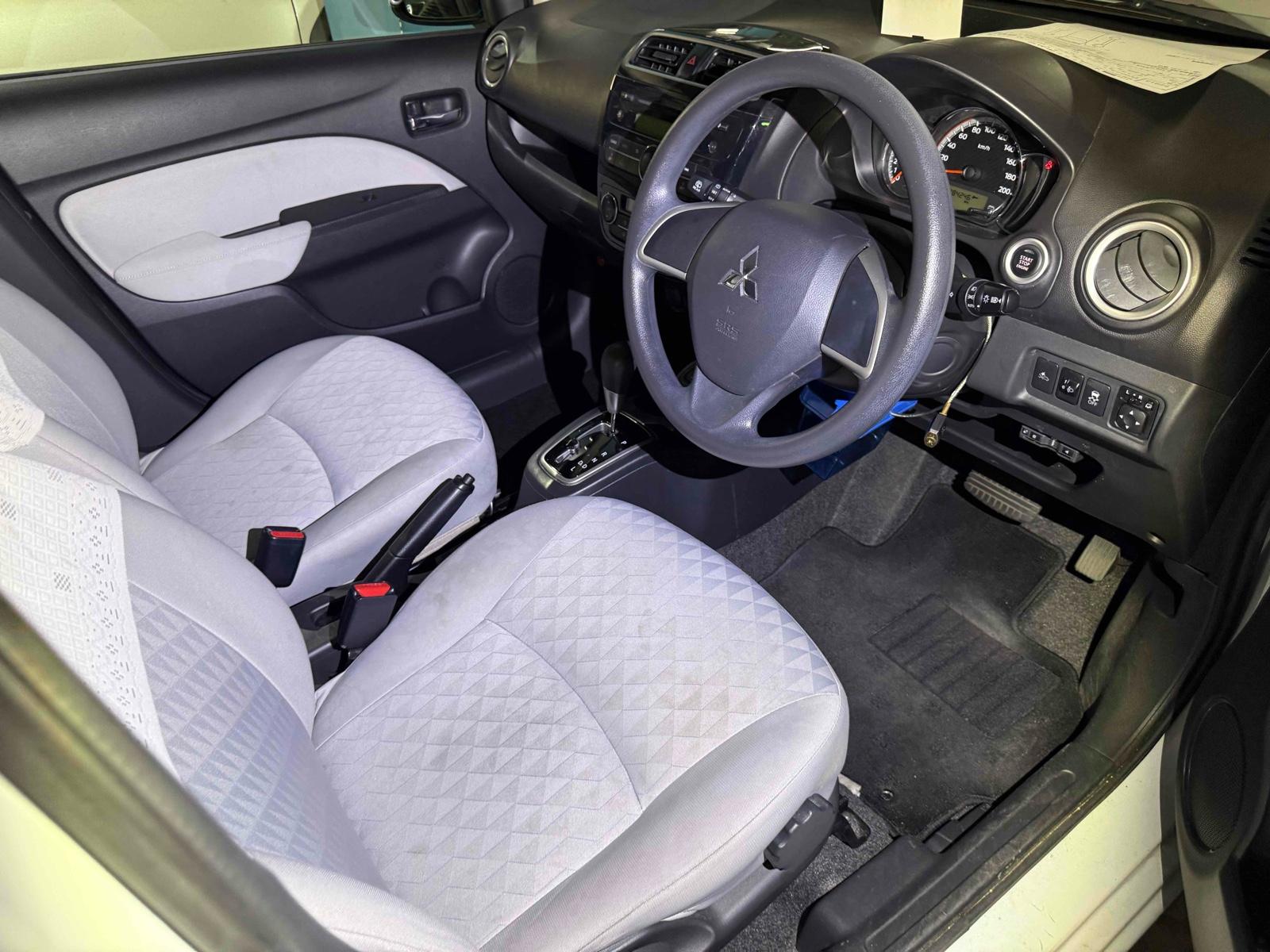 MITSUBISHI MIRAGE 5D M Image 9
