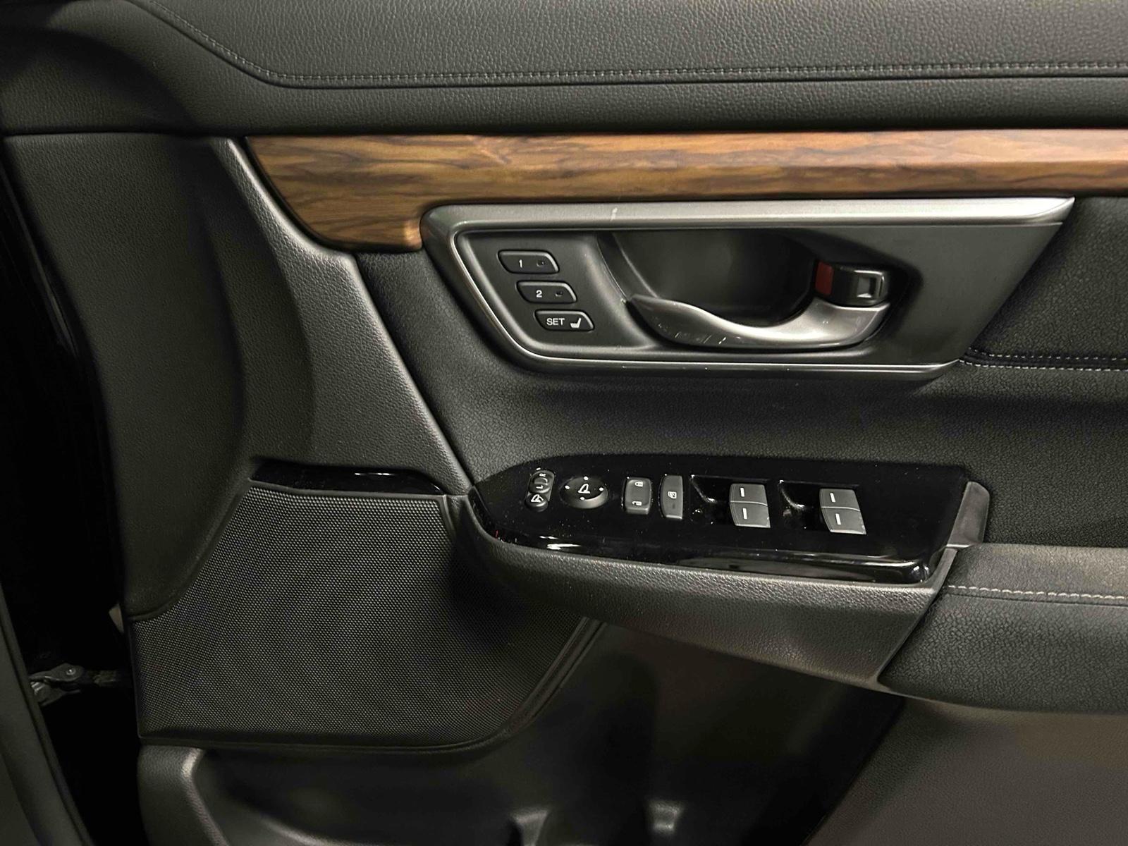HONDA CR-V HYBRID EX Image 15