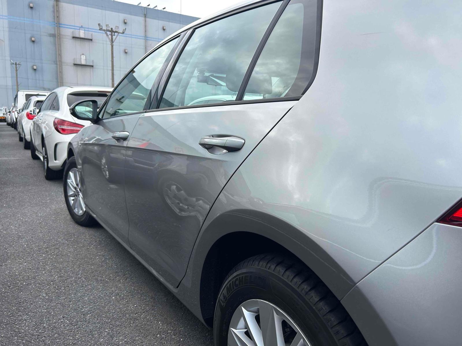 VOLKSWAGEN GOLF  Image 14