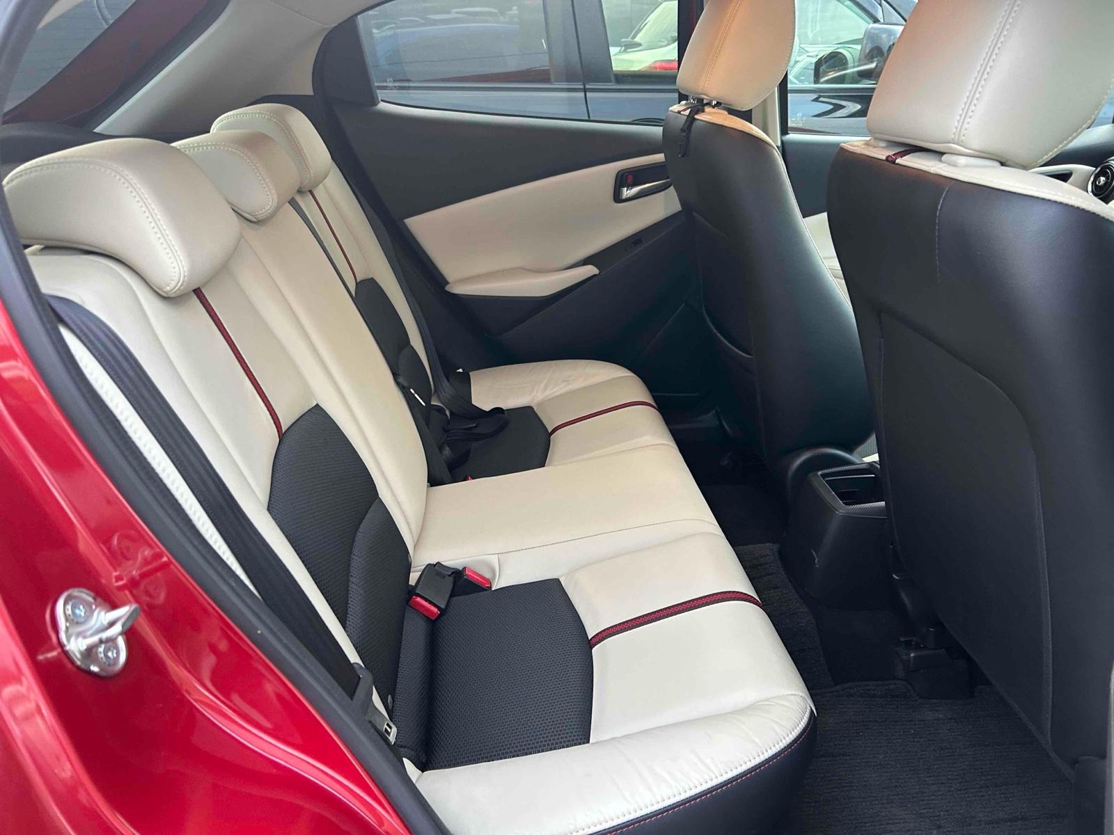 MAZDA DEMIO 13S TOURING PACKAGE Image 7